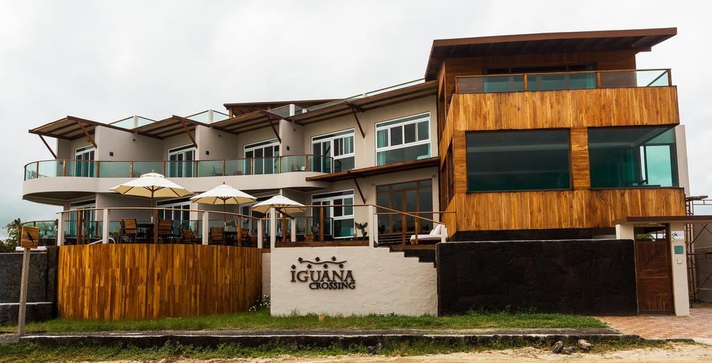 Iguana Crossing Boutique Hotel Puerto Villamil Buitenkant foto