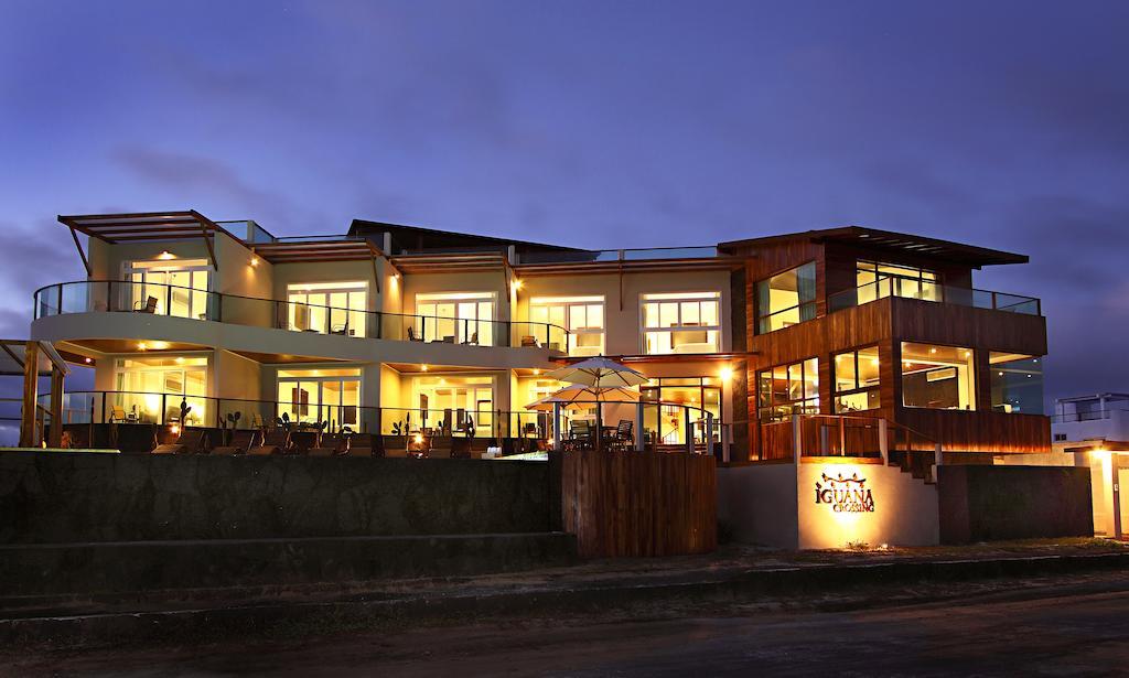 Iguana Crossing Boutique Hotel Puerto Villamil Buitenkant foto