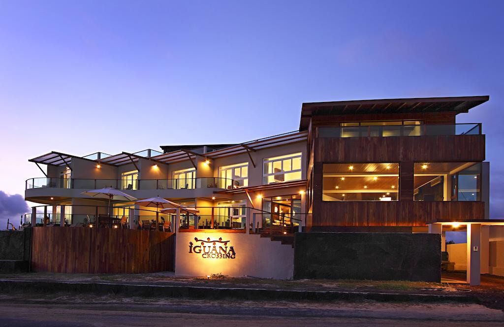 Iguana Crossing Boutique Hotel Puerto Villamil Buitenkant foto
