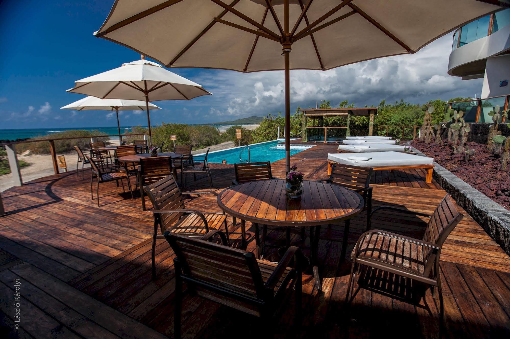 Iguana Crossing Boutique Hotel Puerto Villamil Buitenkant foto